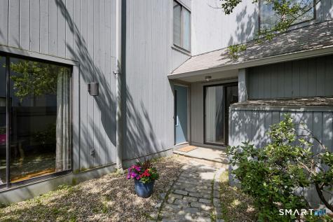 6 Hollyberry Lane Ridgefield CT 06877