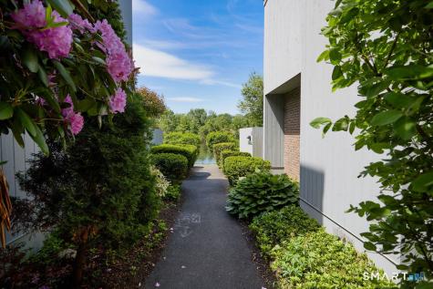 6 Hollyberry Lane Ridgefield CT 06877