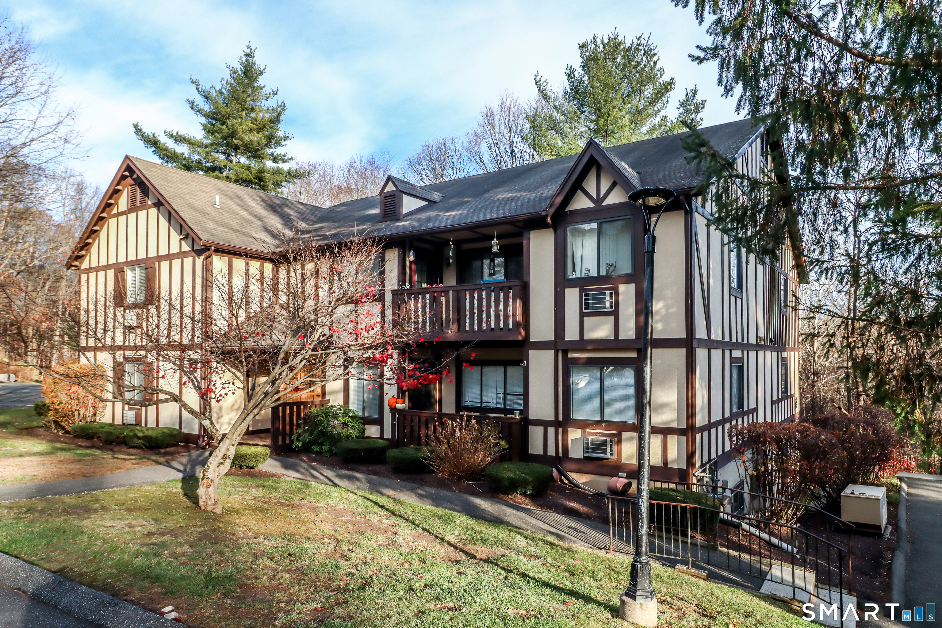 28 Rollingwood Drive Brookfield CT 06804
