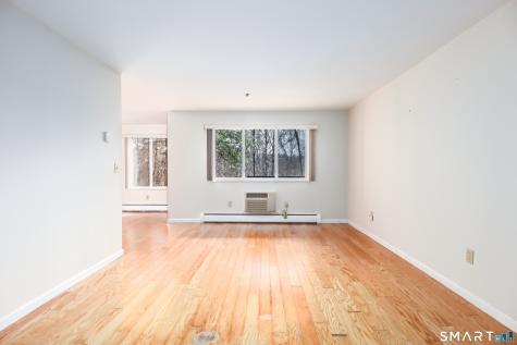 28 Rollingwood Drive Brookfield CT 06804