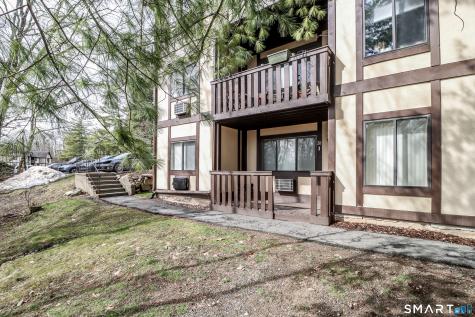 28 Rollingwood Drive Brookfield CT 06804