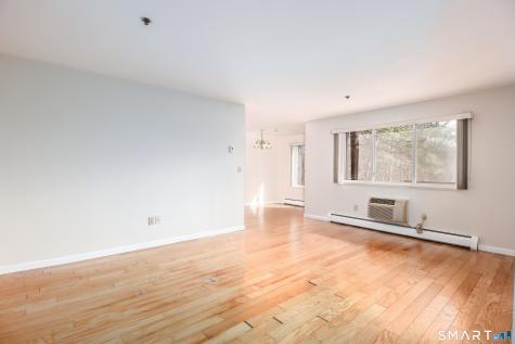 28 Rollingwood Drive Brookfield CT 06804