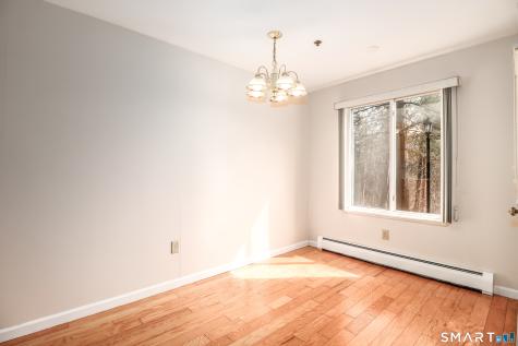 28 Rollingwood Drive Brookfield CT 06804