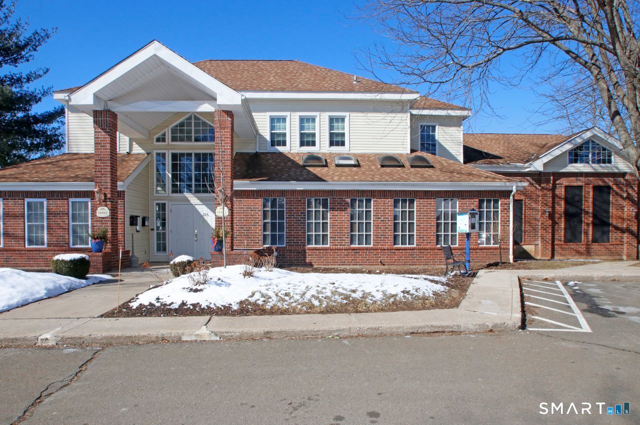 212 Carriage Crossing Lane Middletown CT 06457