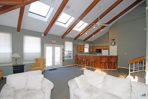 212 Carriage Crossing Lane Middletown CT 06457