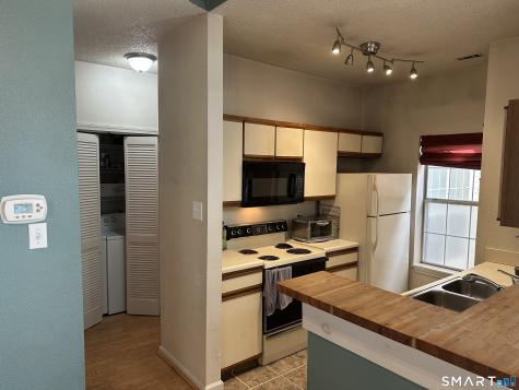 212 Carriage Crossing Lane Middletown CT 06457