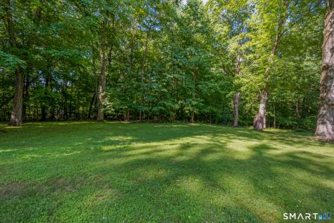 414 Robin Court Cheshire CT 06410
