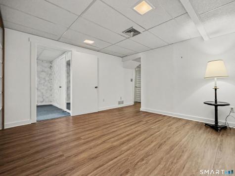 261 Agawam Drive Stratford CT 06614