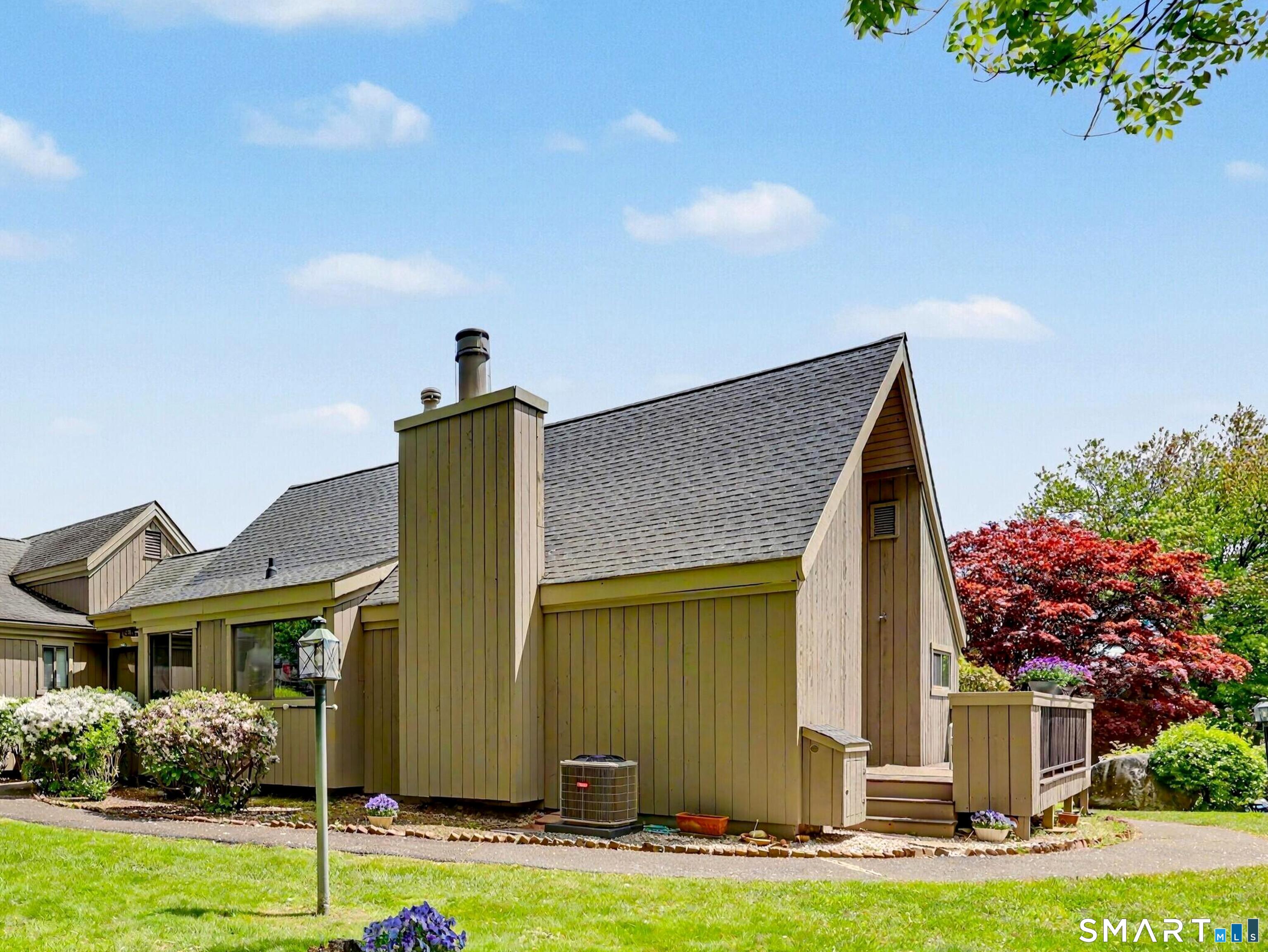 261 Agawam Drive Stratford CT 06614