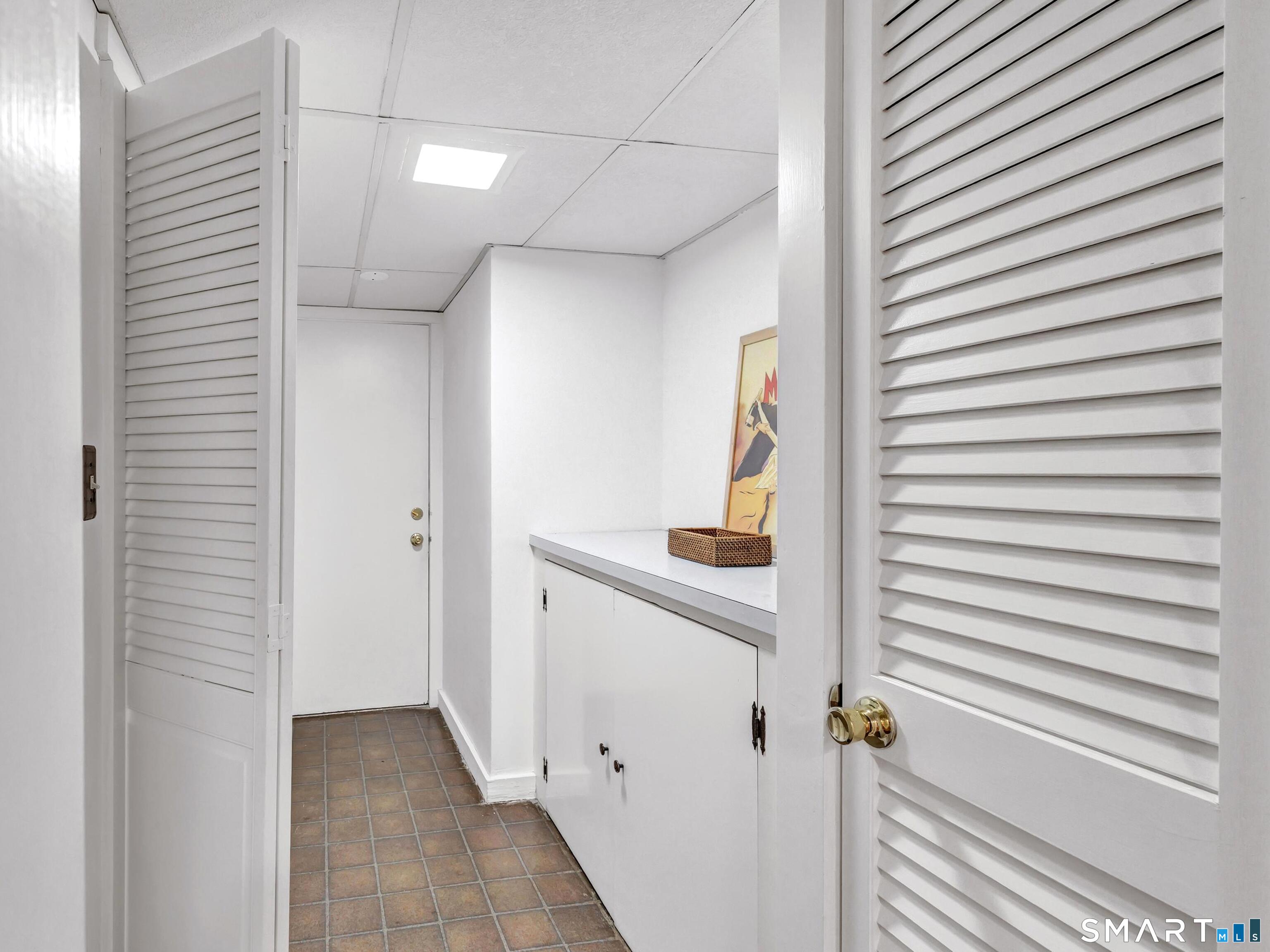 261 Agawam Drive Stratford CT 06614