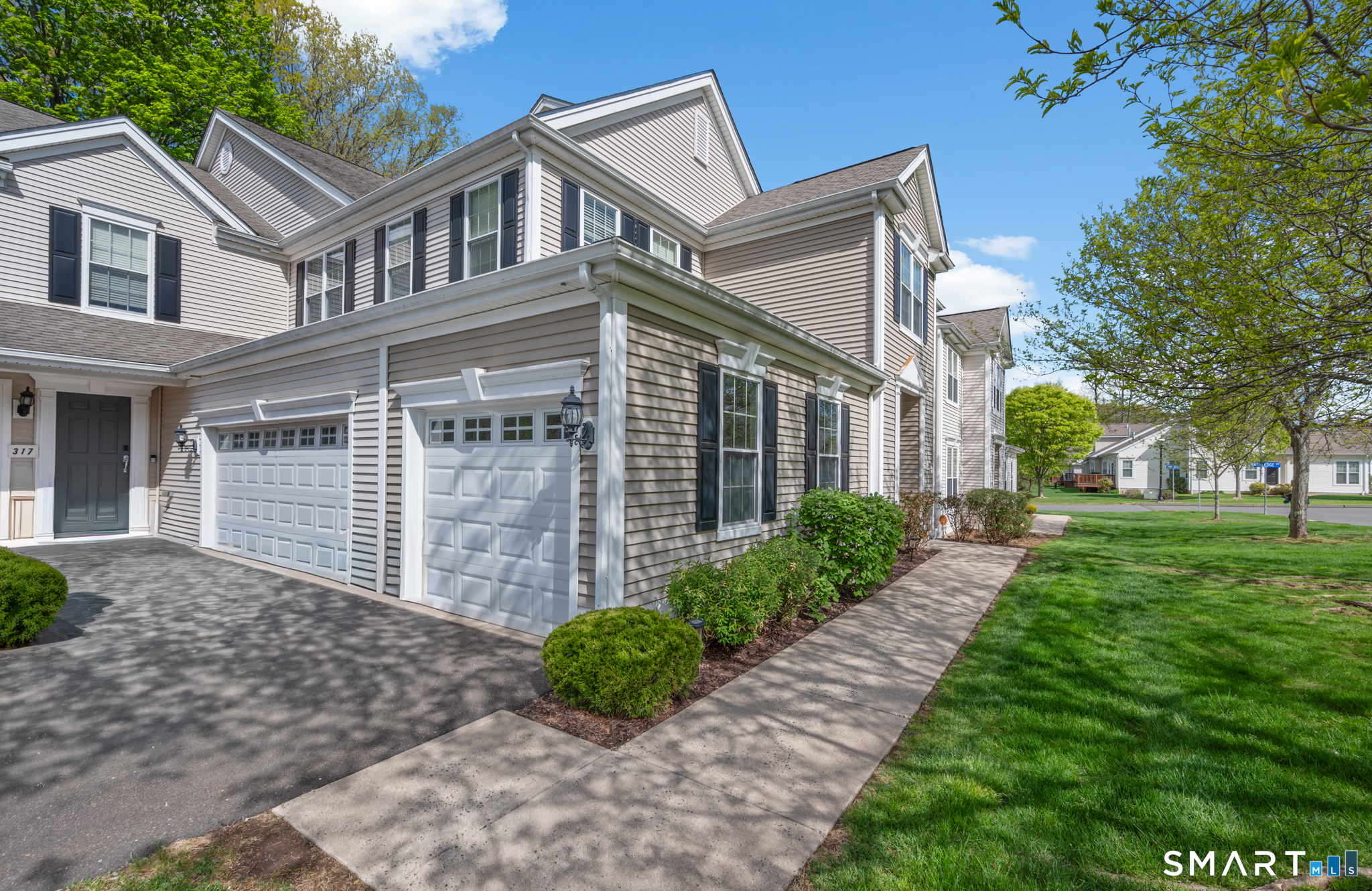 323 Sterling Drive Newington CT 06111