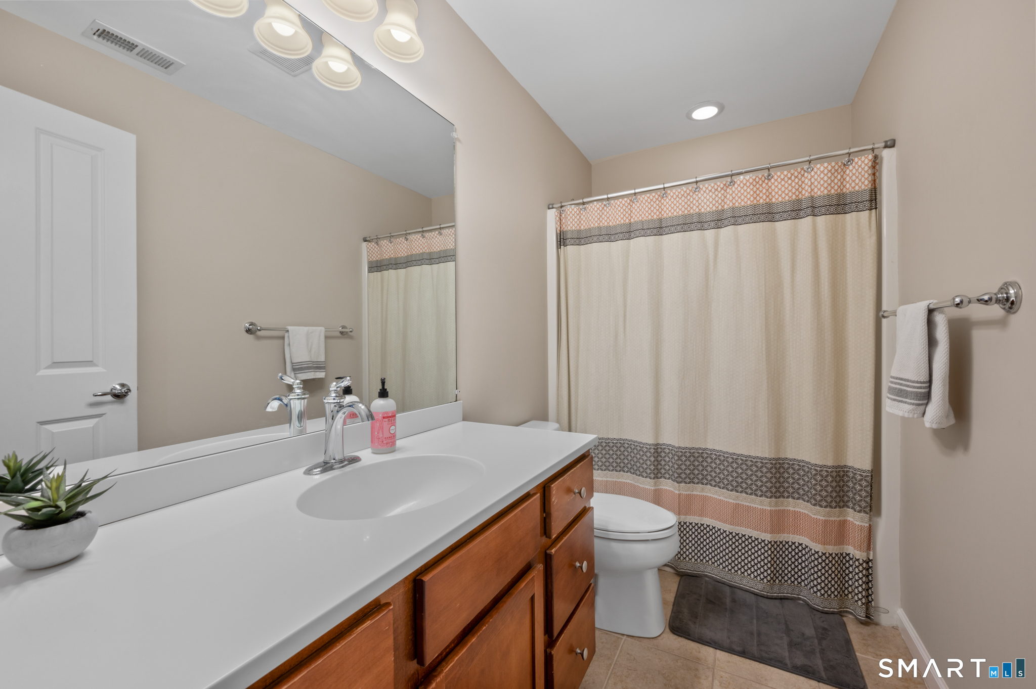 323 Sterling Drive Newington CT 06111
