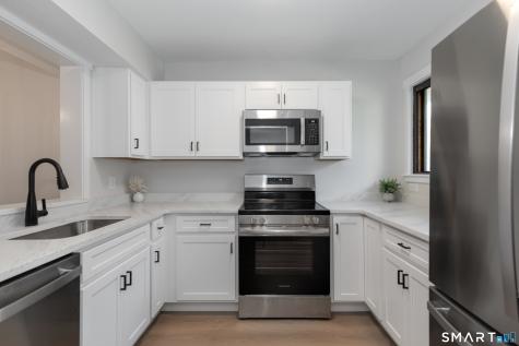 47 Woods Way Woodbury CT 06798
