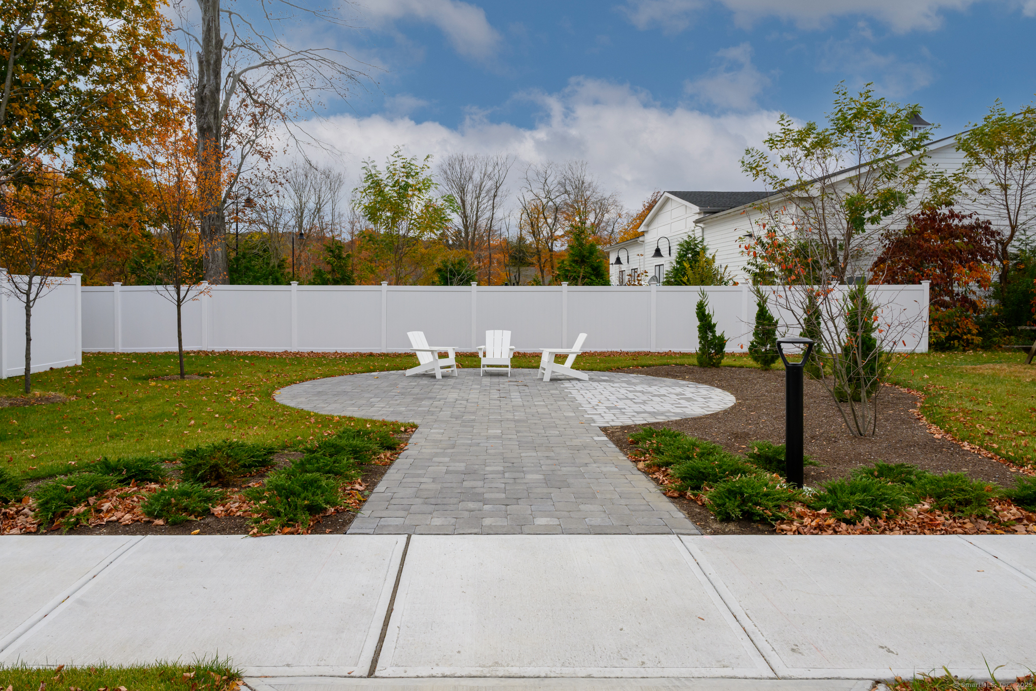 138 Boston Post Road East Lyme CT 06333