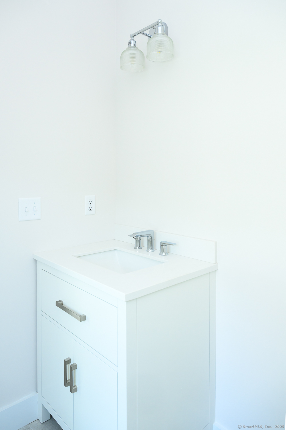 138 Boston Post Road East Lyme CT 06333