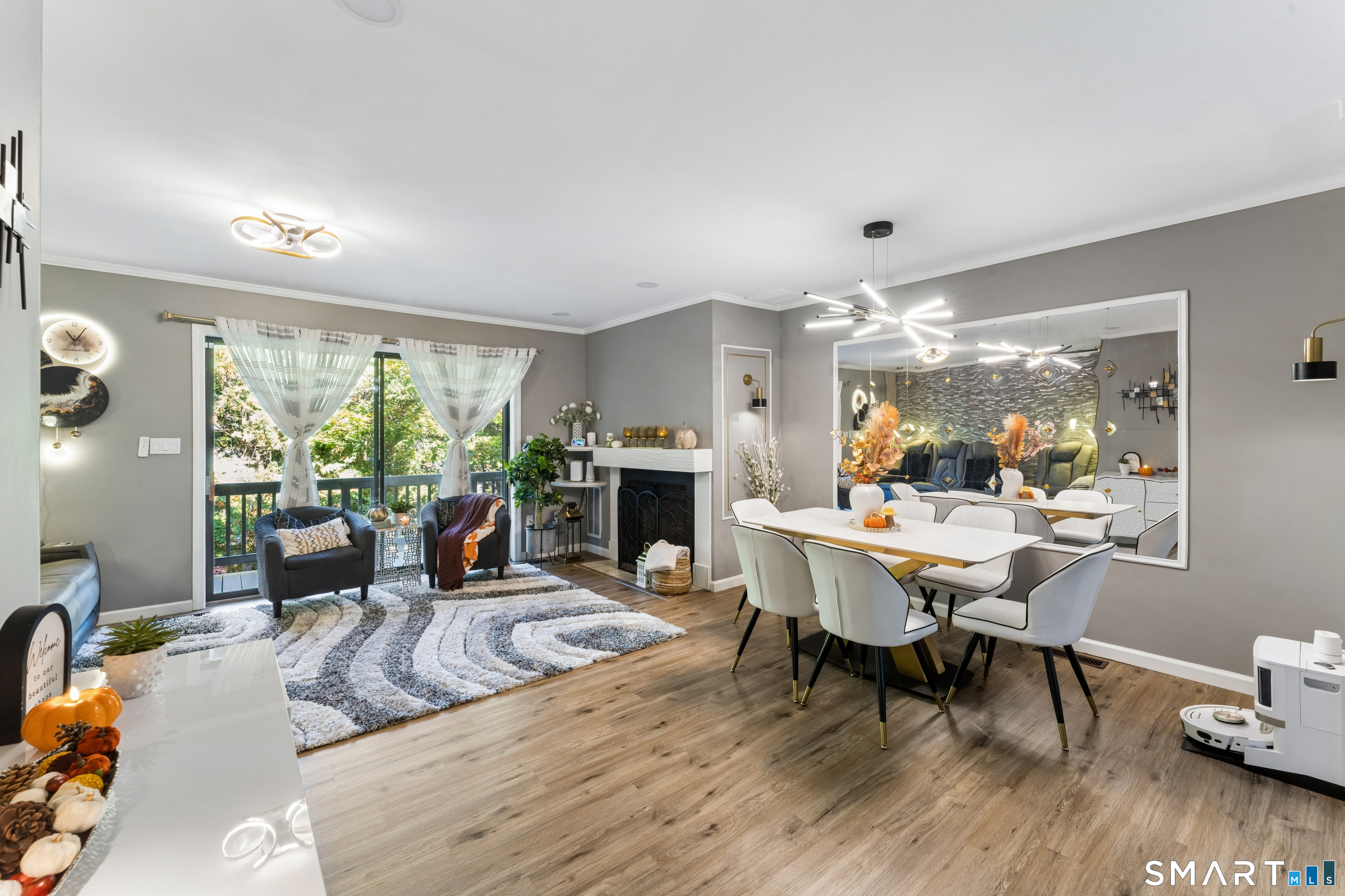 264 Conestoga Way Glastonbury CT 06033