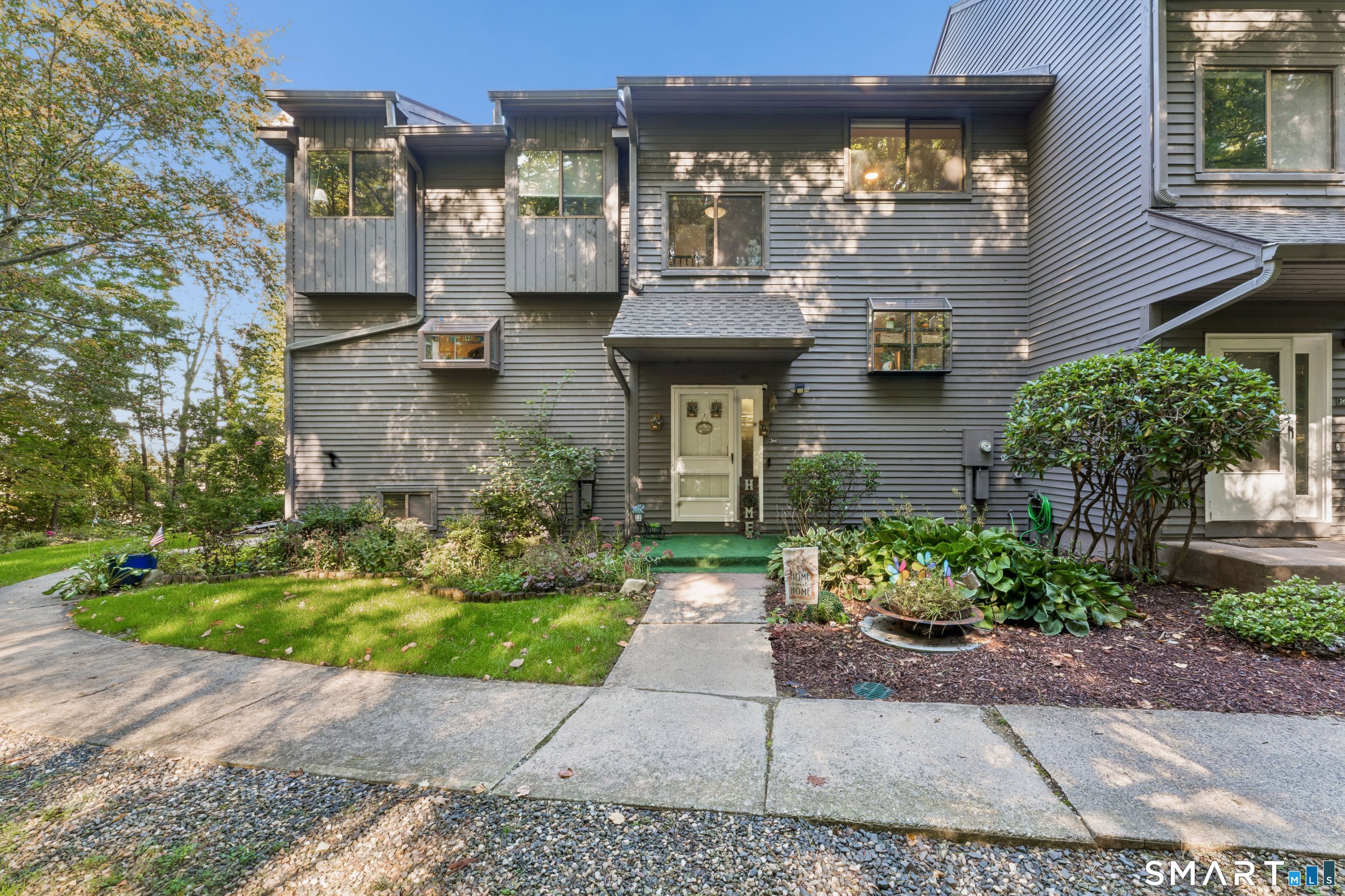 264 Conestoga Way Glastonbury CT 06033