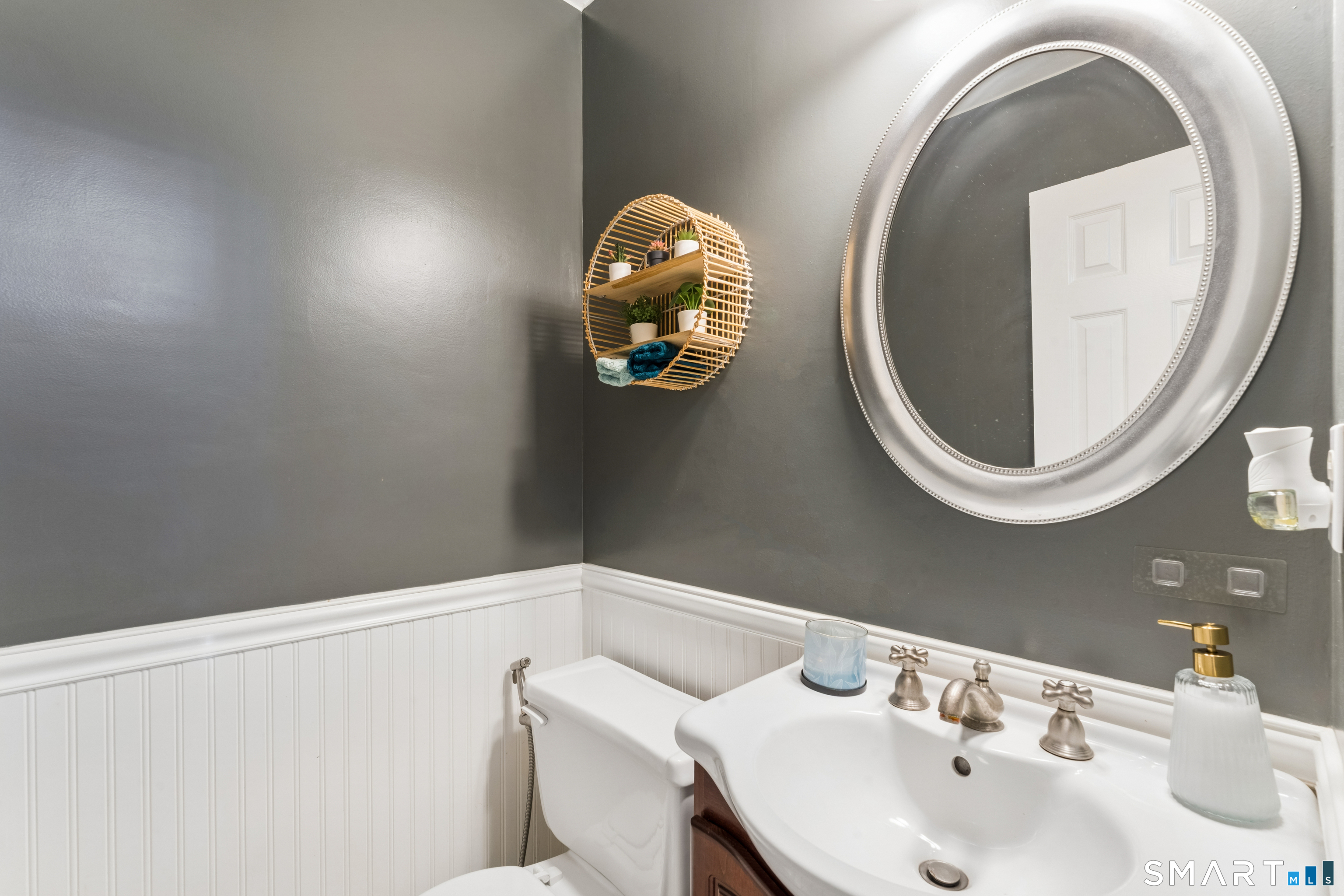264 Conestoga Way Glastonbury CT 06033