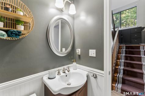 264 Conestoga Way Glastonbury CT 06033