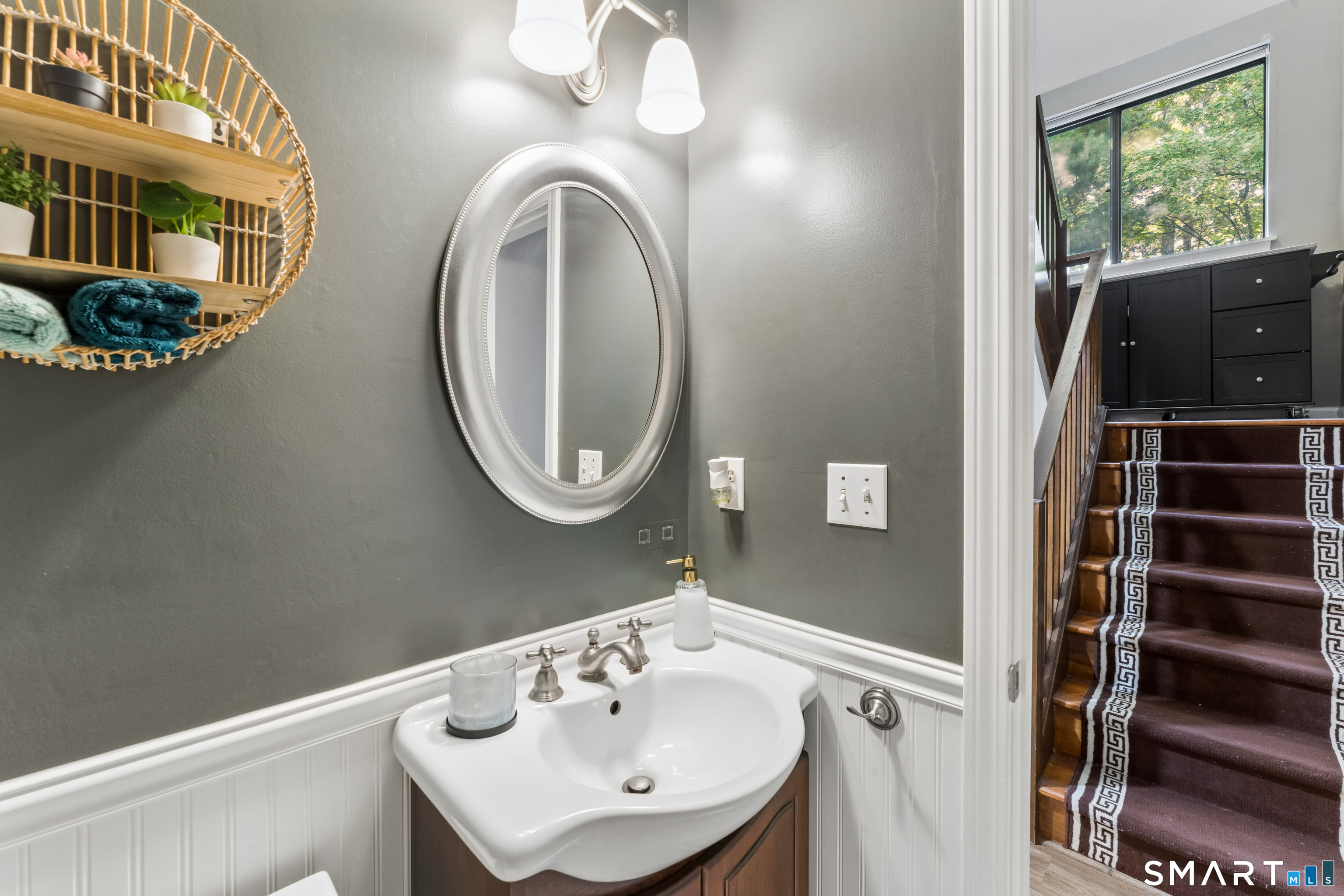 264 Conestoga Way Glastonbury CT 06033