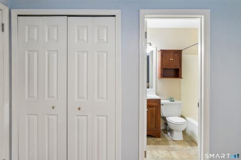 264 Conestoga Way Glastonbury CT 06033