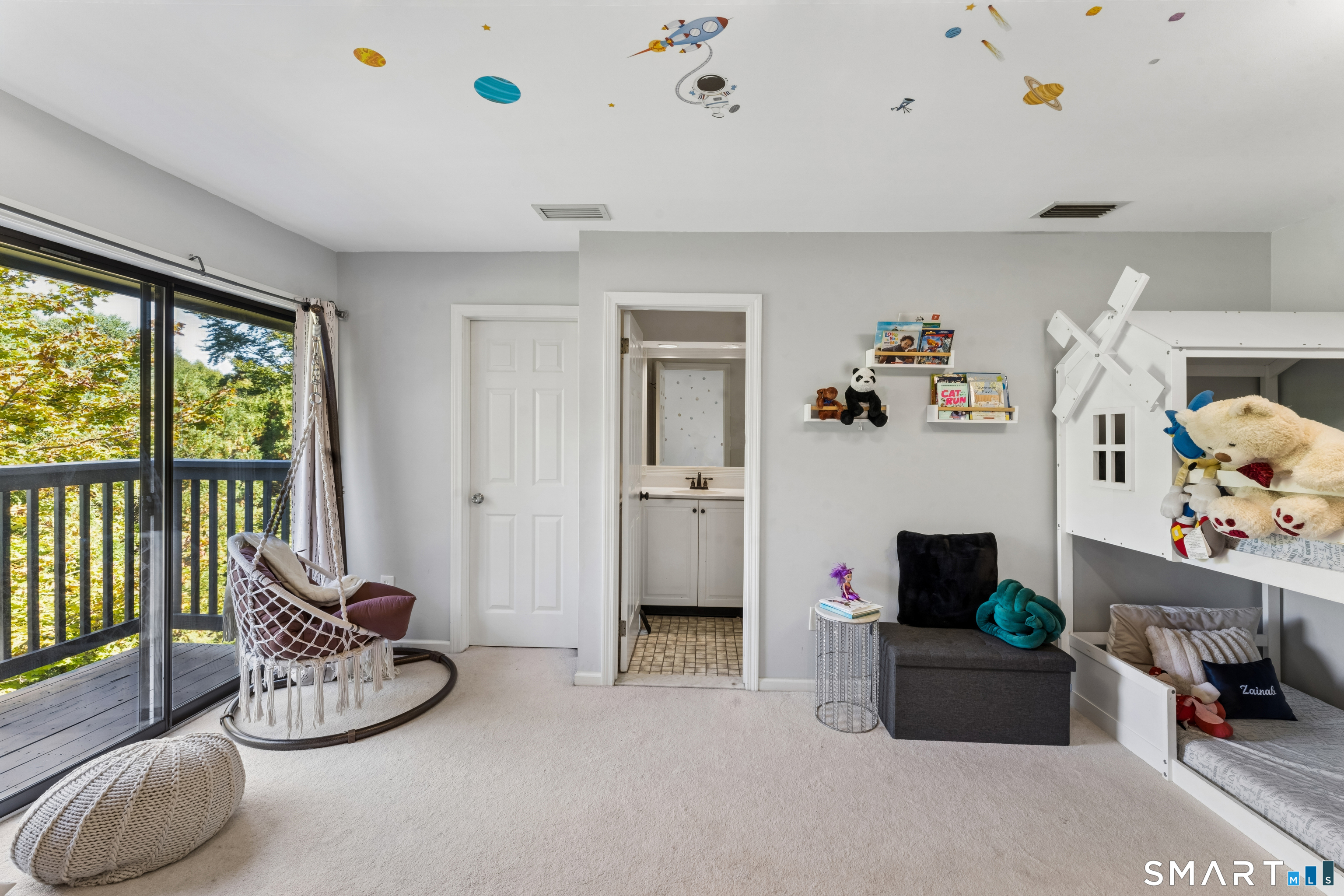 264 Conestoga Way Glastonbury CT 06033