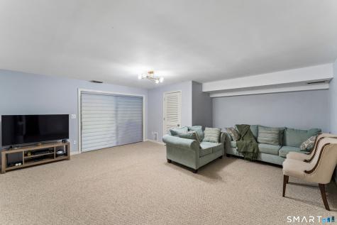 264 Conestoga Way Glastonbury CT 06033