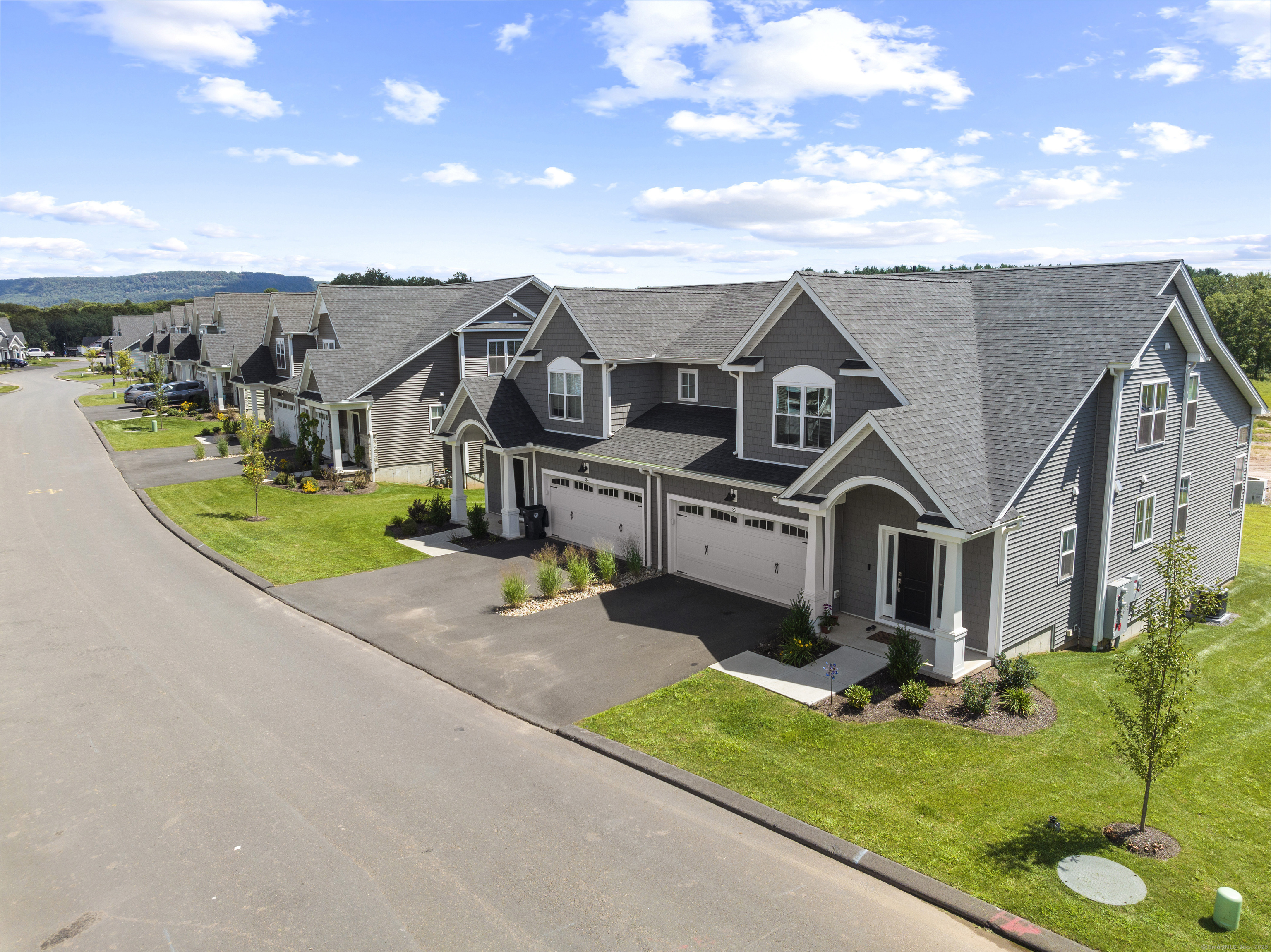 88 Shea Circle Cheshire CT 06410