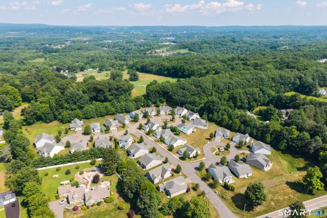 26 Tuscany Hills Drive Middletown CT 06457