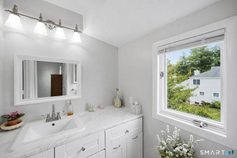 211 Greens Farm Road Branford CT 06405