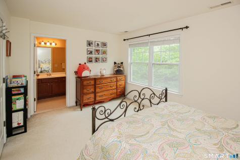 6 Lawrence Avenue Danbury CT 06810
