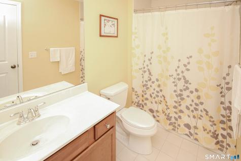 6 Lawrence Avenue Danbury CT 06810
