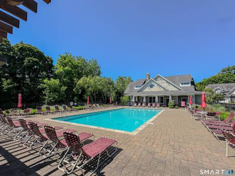 6 Lawrence Avenue Danbury CT 06810