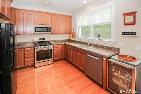 6 Lawrence Avenue Danbury CT 06810