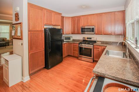 6 Lawrence Avenue Danbury CT 06810