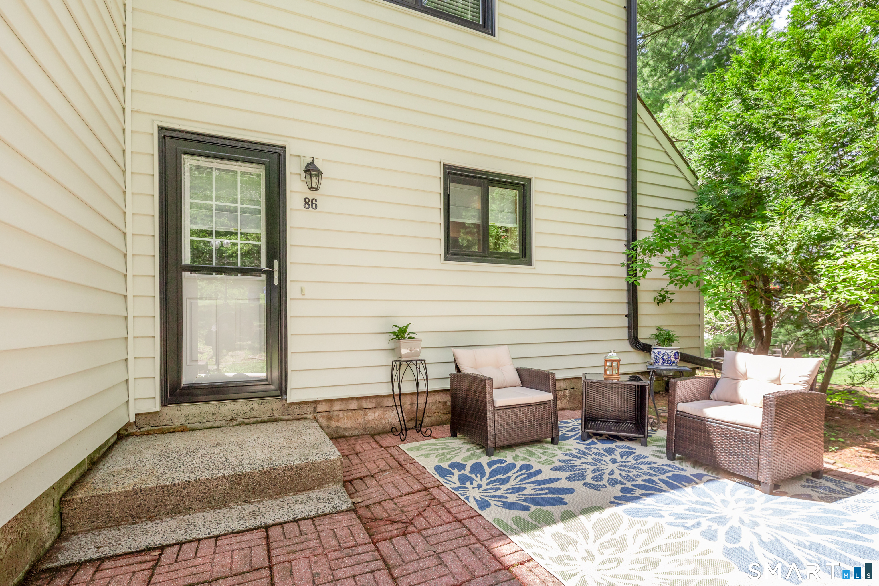 86 Hampton Park Branford CT 06405