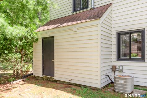 86 Hampton Park Branford CT 06405