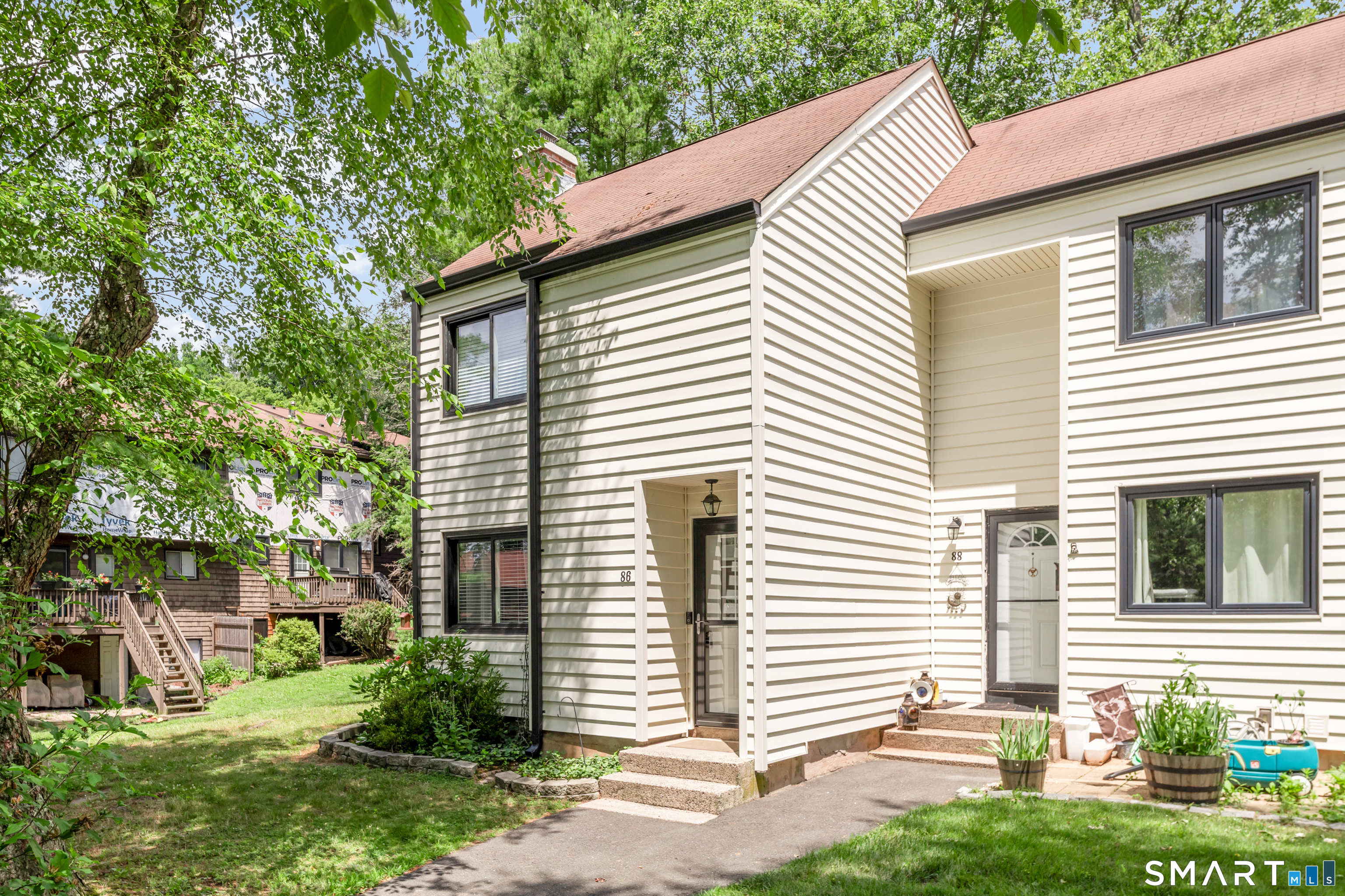 86 Hampton Park Branford CT 06405
