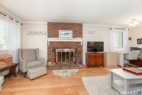 86 Hampton Park Branford CT 06405