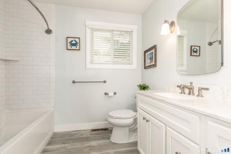 86 Hampton Park Branford CT 06405