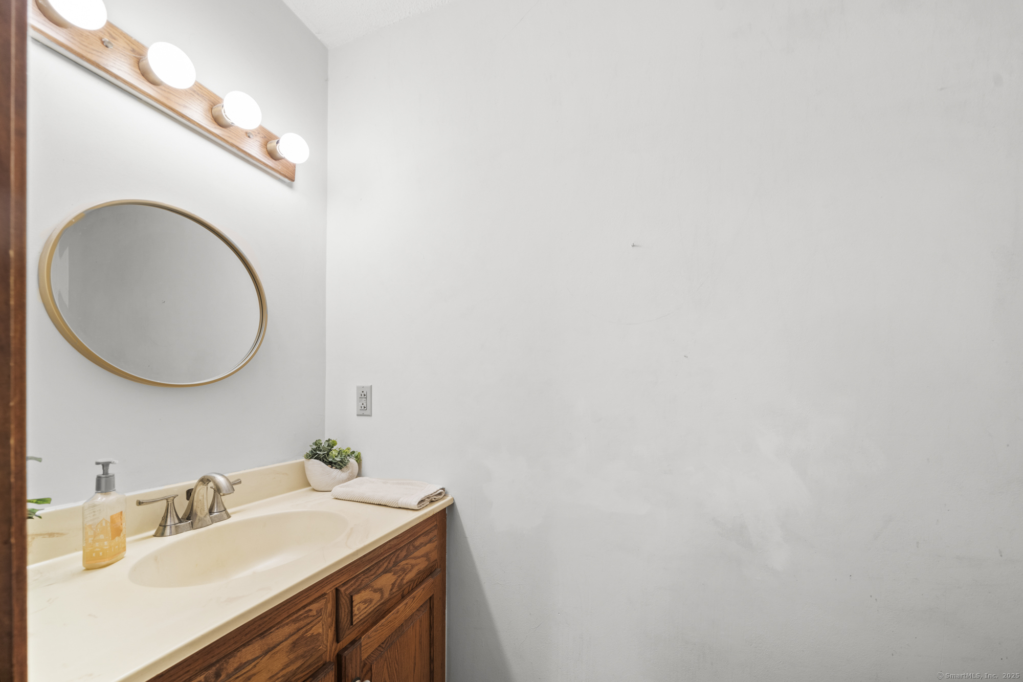 1165 Enfield Street Enfield CT 06082