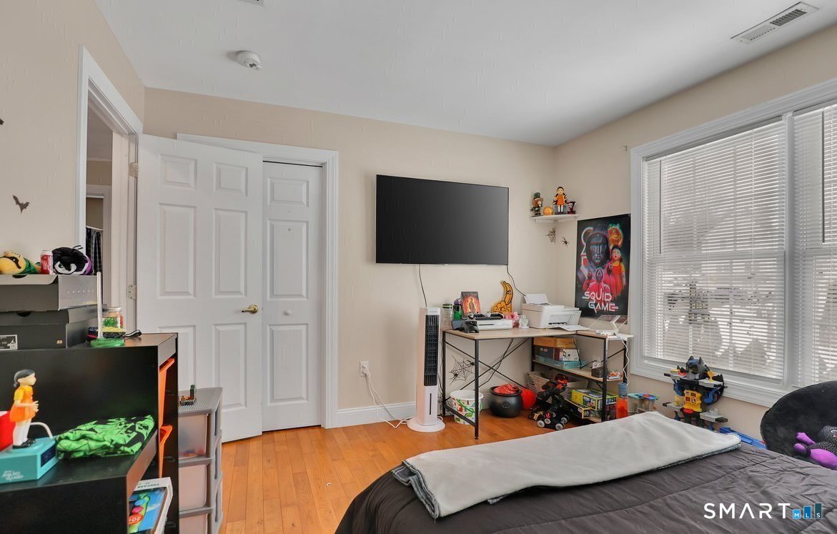 82 Summer Street Southington CT 06489
