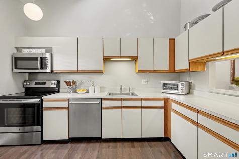 2289 Bedford Street Stamford CT 06905