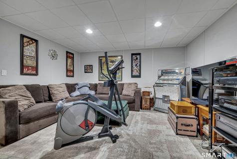 21 Woodcrest Lane Danbury CT 06810