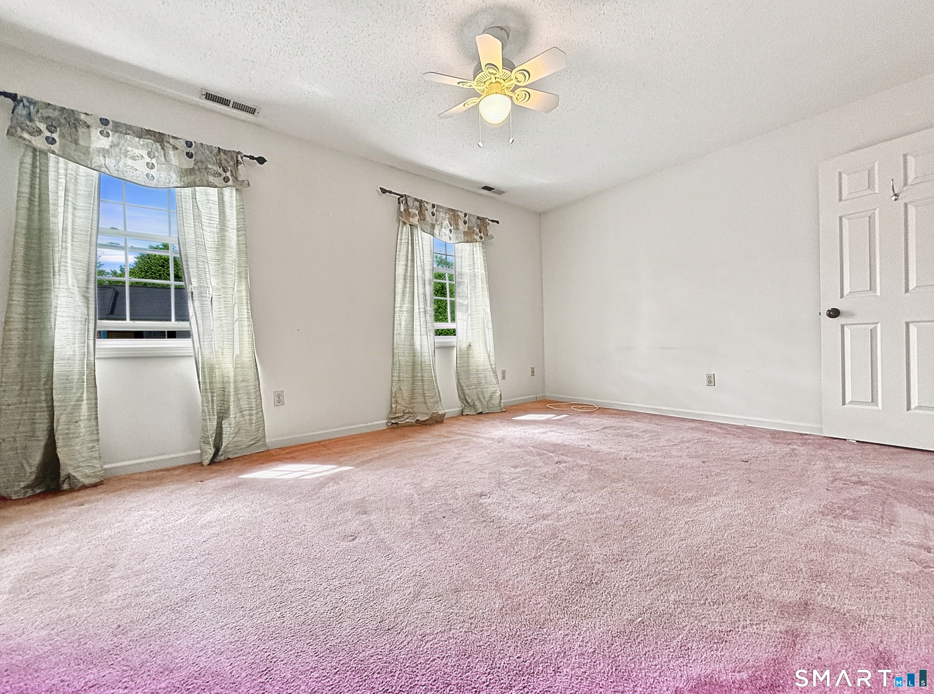 113 Summit Commons Derby CT 06418