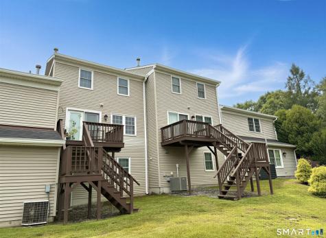 113 Summit Commons Derby CT 06418