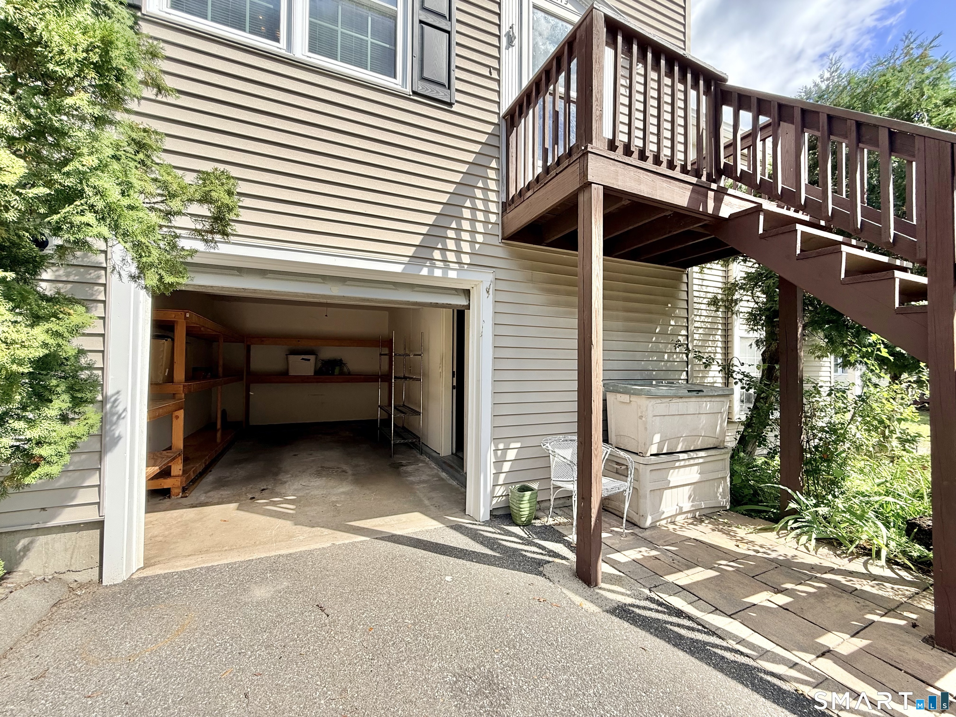 113 Summit Commons Derby CT 06418