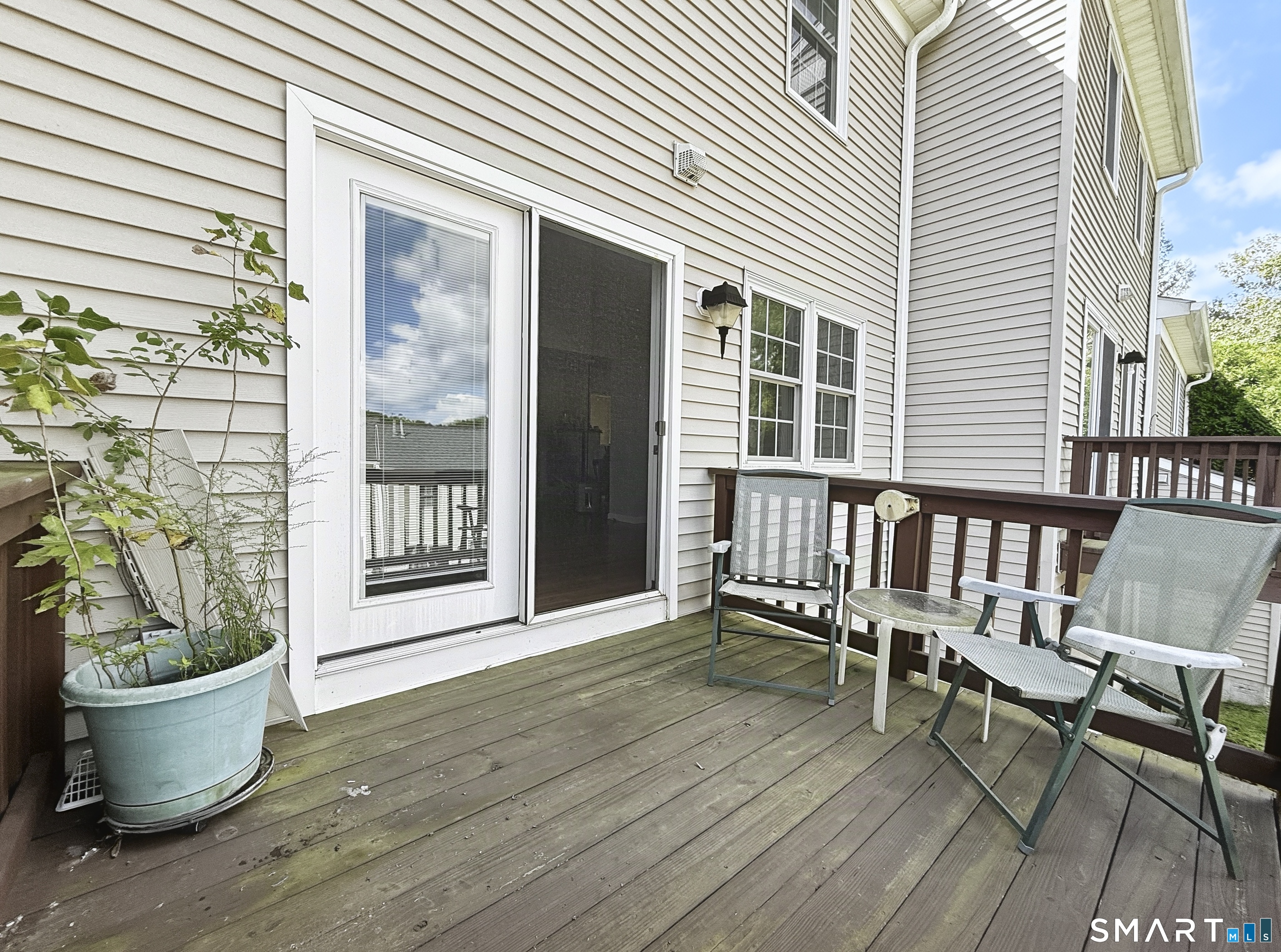 113 Summit Commons Derby CT 06418