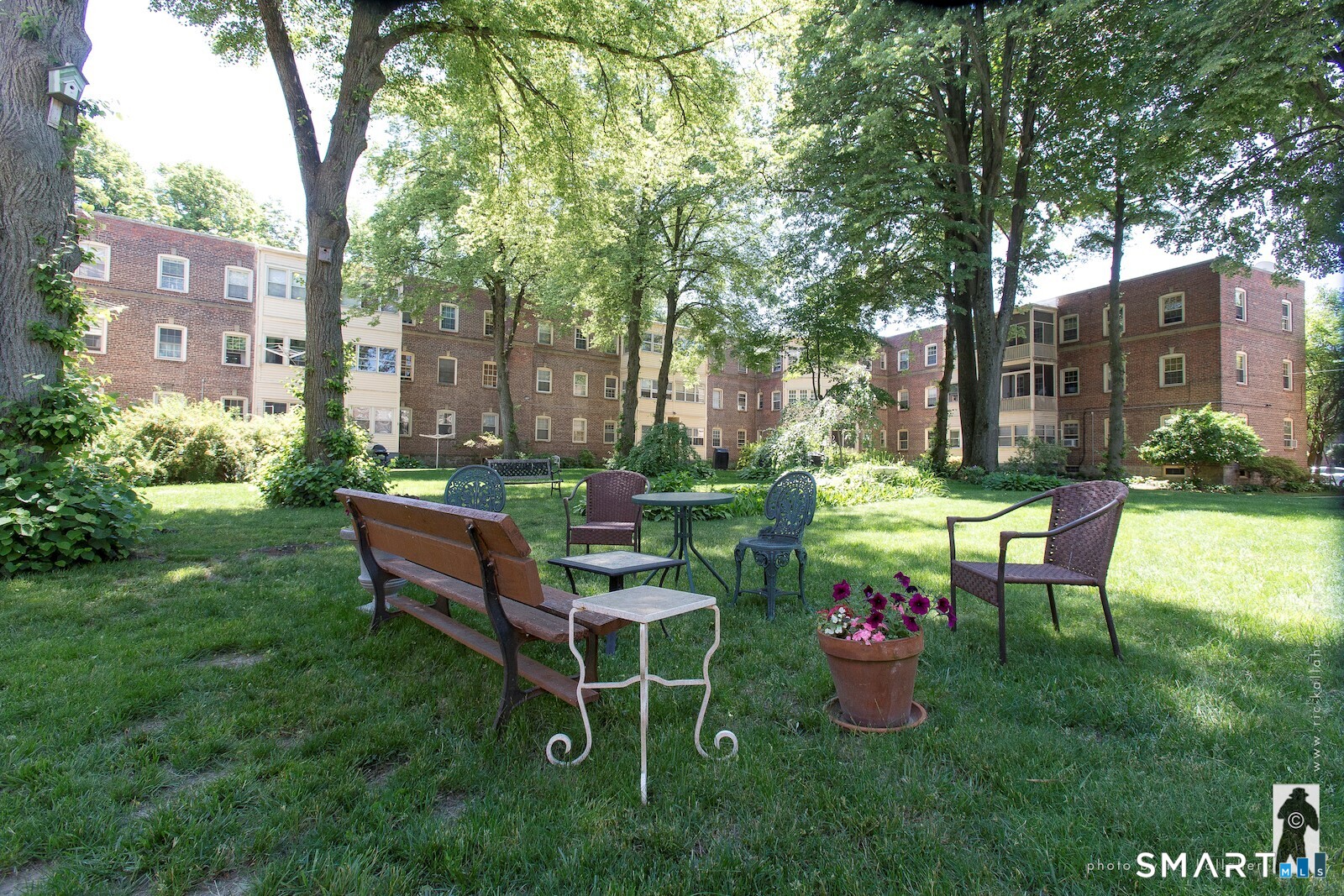 27 Nash Lane Bridgeport CT 06605