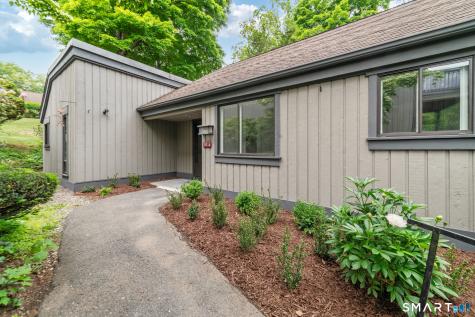 132 Heritage Village Southbury CT 06488